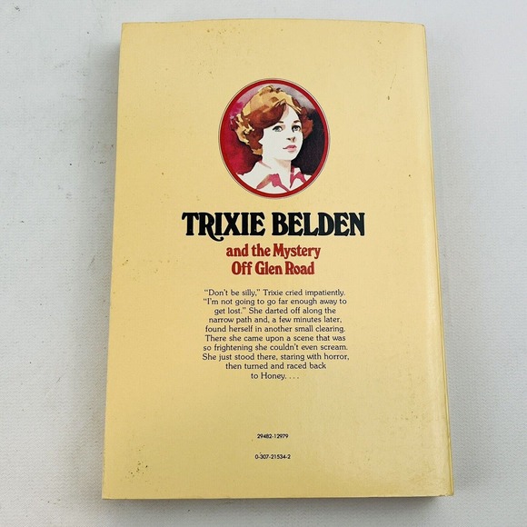 Trixie Belden #5 Mystery Off Glen Road 1977 Paperback Oval Portrait Campbell - Picture 2 of 4